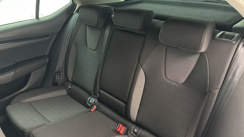 Škoda Octavia 2.0 TDI Ambition - fotka 16 z 25