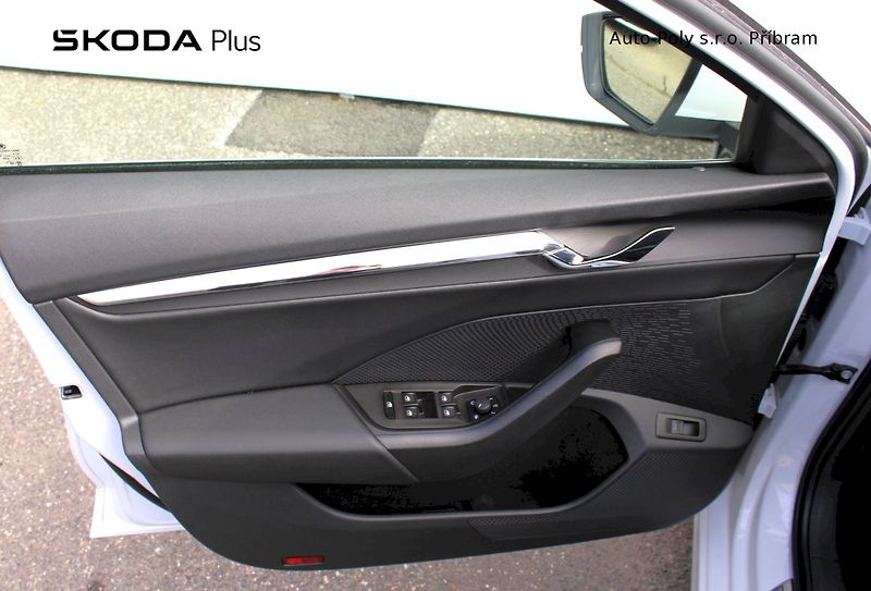 Škoda Octavia (2024) Style 1.5TSI / 110kW 7°DSG - fotka 9 z 23