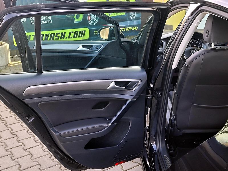 Volkswagen Golf 1,2 TSi SERV.KN*CEBIA,EA211 - fotka 17 z 39