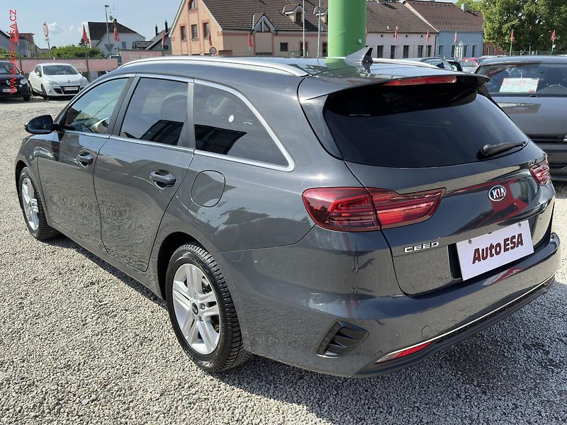 Kia Ceed (2020) 1.4T-GDi, ČR, servis.kniha - fotka 6 z 19