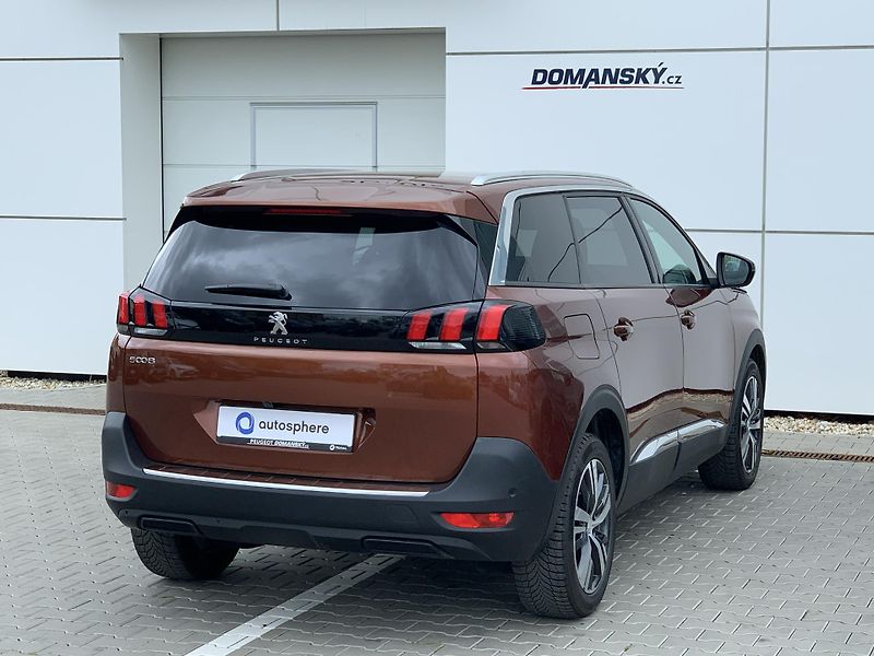 Peugeot 5008 ALLURE PACK 1,2 PureTech 96kW - fotka 11 z 29