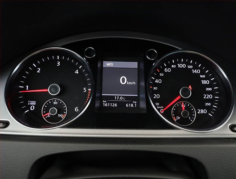 Volkswagen CC (2014) R-line 2.0 TDI, 4X4, ČR,1.maj - fotka 9 z 18