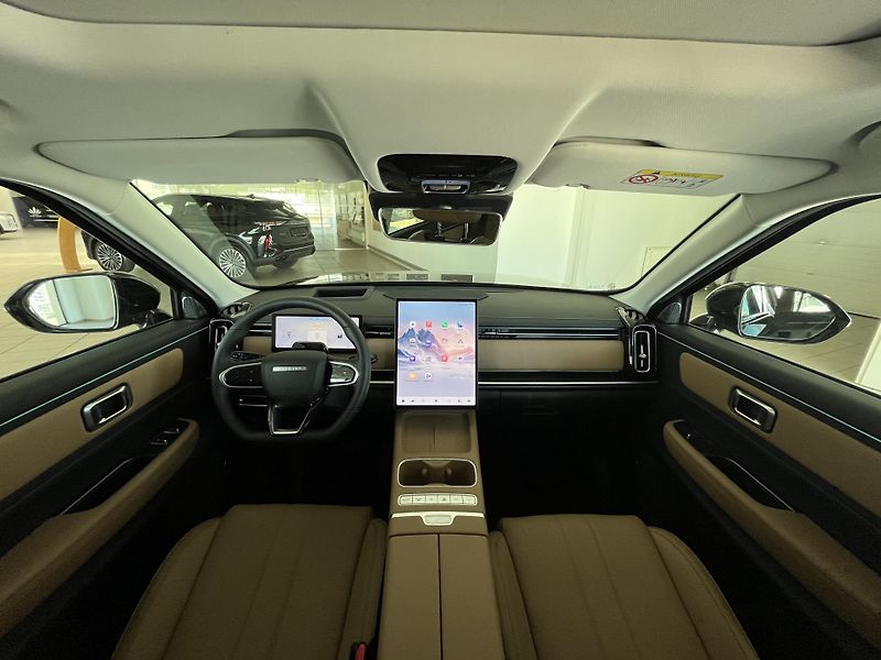 Jaecoo 7 (2025) PHEV (EXCLUSIVE BROWN) - fotka 13 z 15