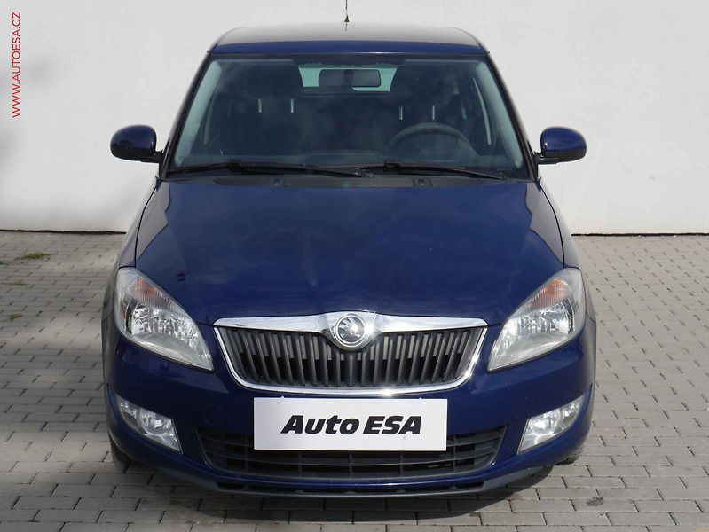 Škoda Fabia (2013) 1.2 TSi, ČR, Ambition, AC - fotka 2 z 15