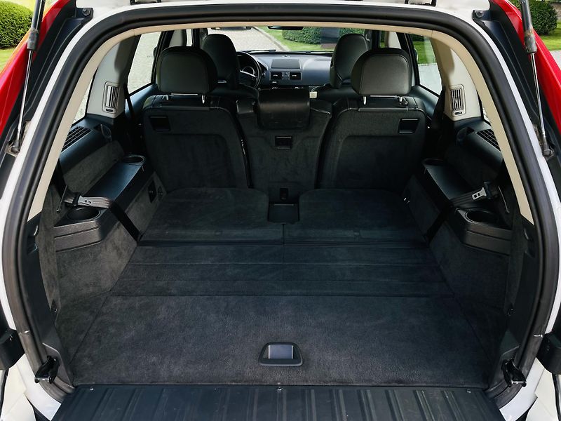 Volvo XC90 2.4D5 4x4 AUT VÝHŘEV SENZORY - fotka 20 z 44