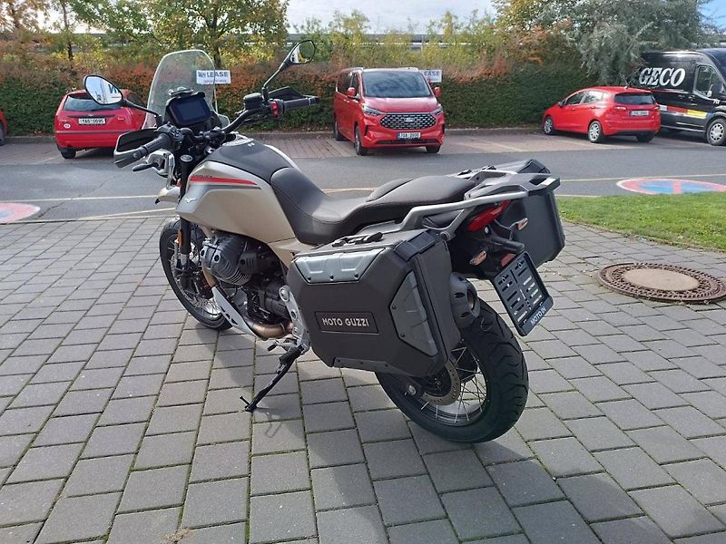 Moto Guzzi V 85 TT (2024) Travel Bronzo Deserto E5+ (sle - fotka 5 z 14