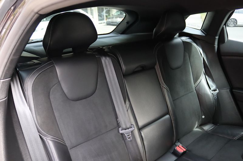 Volvo V40 Volvo V40 R-Design 140kW - fotka 45 z 55