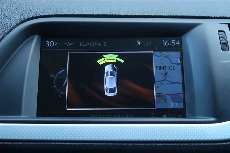 Citroën C5 (2012) Exclusive 2.0 HDi, Automat - fotka 17 z 23