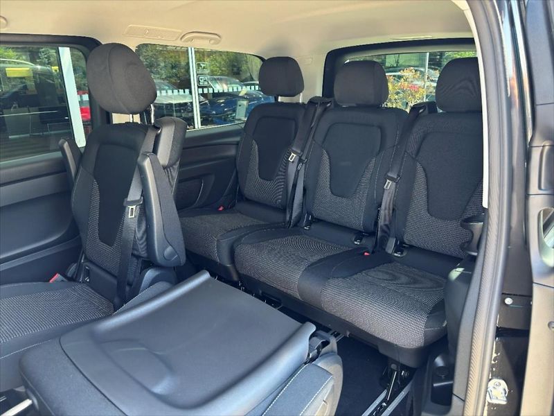 Mercedes-Benz Vito (2026) 2,0 119 CDI / Tourer Select / - fotka 6 z 8