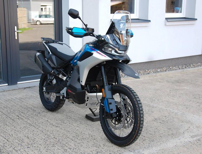 CFMOTO 800 MT (2026) 800MT-X Blue - fotka 9 z 25