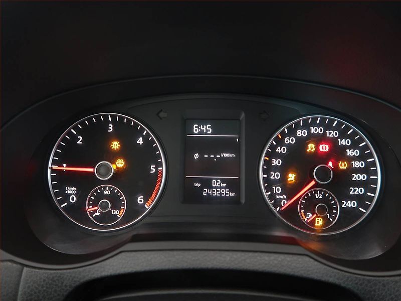 Volkswagen Sharan (2011) 2.0 TDI, 7 míst, Navi - fotka 10 z 14