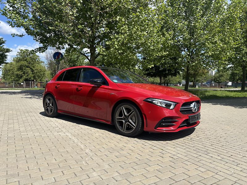 Mercedes-Benz Třídy A A 35 AMG 4Matic - fotka 14 z 31