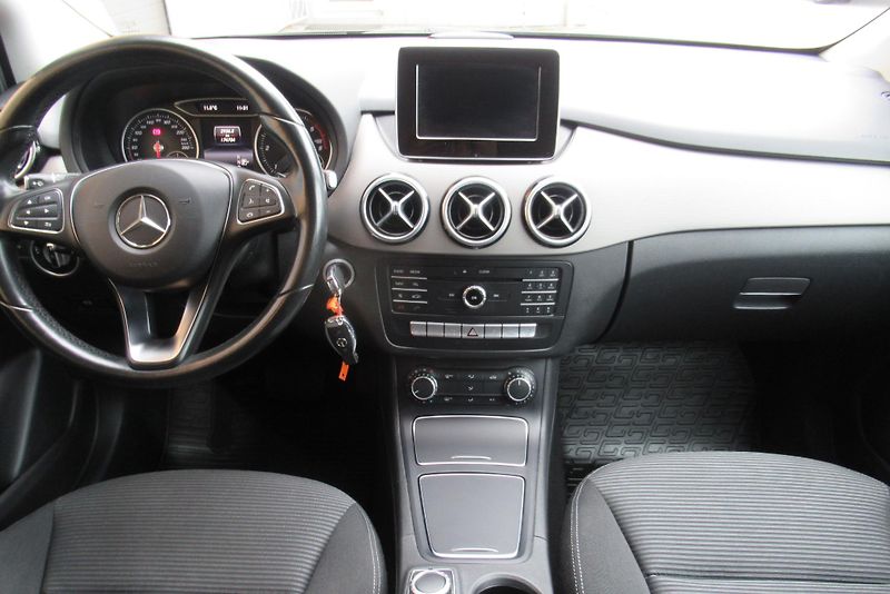 Mercedes-Benz Třídy B 180 CDI *AUTOMAT* NAVI TAŽNÉ  - fotka 9 z 27