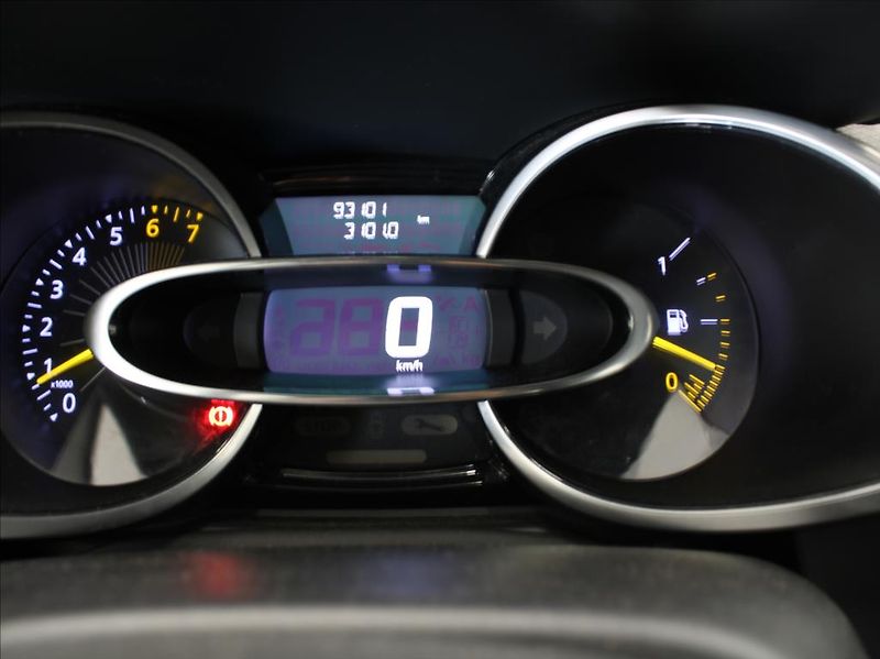 Renault Clio 1,2 i 54kW Kombi 93tkm.2.maj.Č - fotka 12 z 12