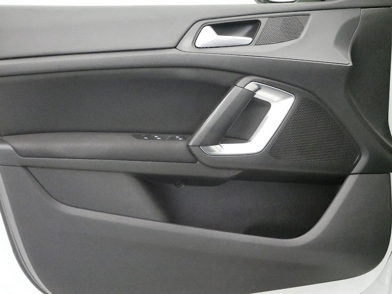 Peugeot 308 - fotka 12 z 30