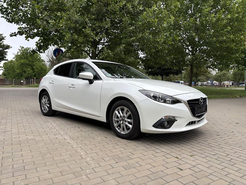Mazda 3 2.0 Center-Line - fotka 15 z 28