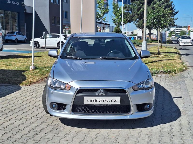 Mitsubishi Lancer 1,6   poctivý komplet servis - fotka 2 z 16