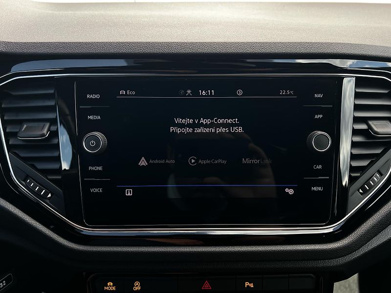 Volkswagen T-Roc 1.5TSI 110kW SPORT DPH TZ - fotka 14 z 24