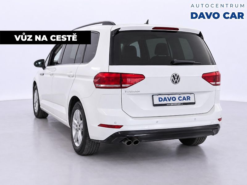 Volkswagen Touran 1,8 TSI 132kW DSG R-Line - fotka 2 z 10