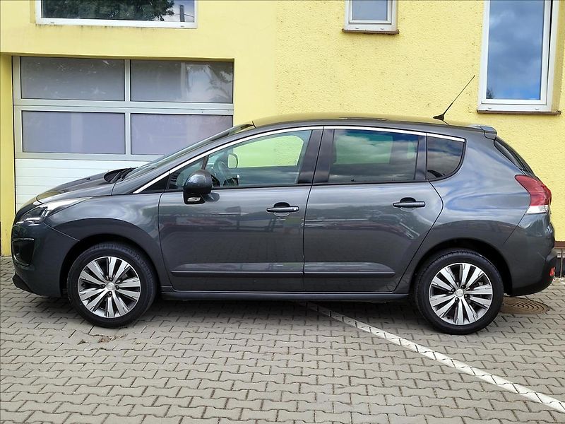 Peugeot 3008 1,6 b-HDi NAVi*SERV.KNÍŽKA* - fotka 6 z 43
