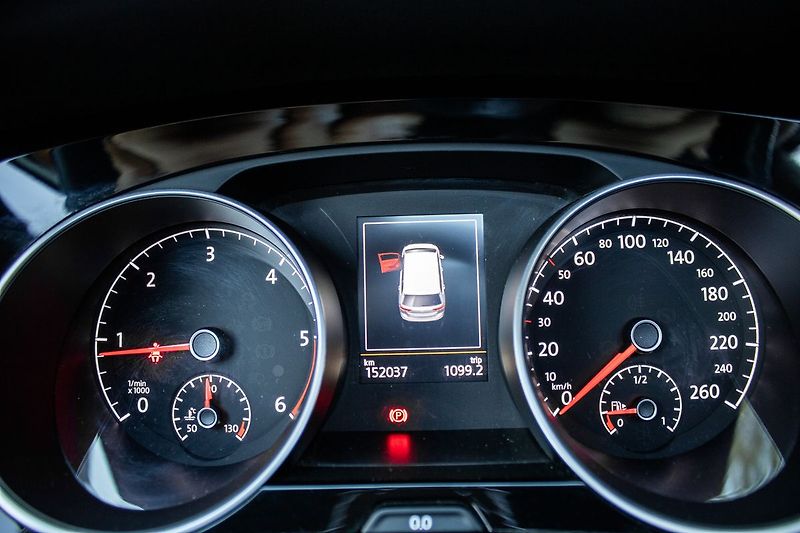 Volkswagen Touran 2.0 TDI, 110kW - fotka 22 z 45