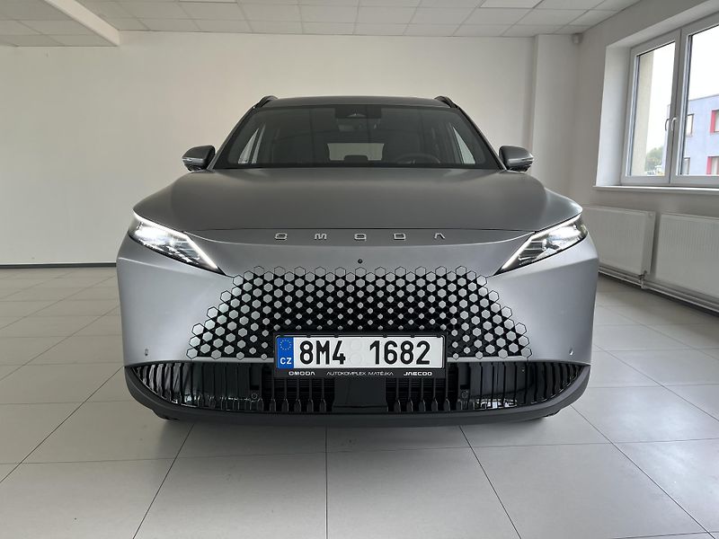 Omoda Ostatní (2026)  PHEV PREMIUM - fotka 2 z 22