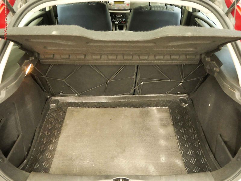 Citroën C4 (2007) 1.6i, ČR, AC, temp - fotka 7 z 22