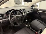 Volkswagen Golf 1,6 TDi 77 KW DSG NAVI PDC - náhled 7