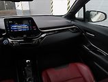Toyota C-HR (2019) Selection 1.8 Hybrid - náhled 8