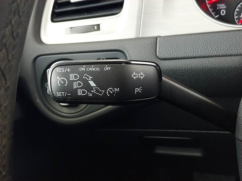 Volkswagen Golf (2016) Comfortline 1.2 TSI, Tempomat - fotka 13 z 16