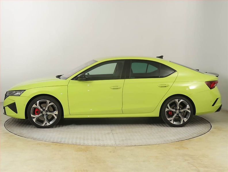 Škoda Octavia (2024) RS 2.0 TSI - fotka 3 z 31