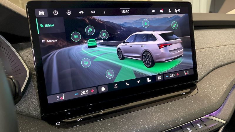 Škoda Octavia (2024) kombi Top Selection 1.5TSI 110 - fotka 27 z 33