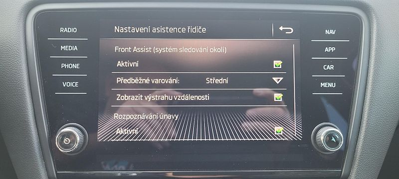 Škoda Octavia (2018) 2,0TDi 110kW DSG 4×4 „CLEVER“ - fotka 21 z 37
