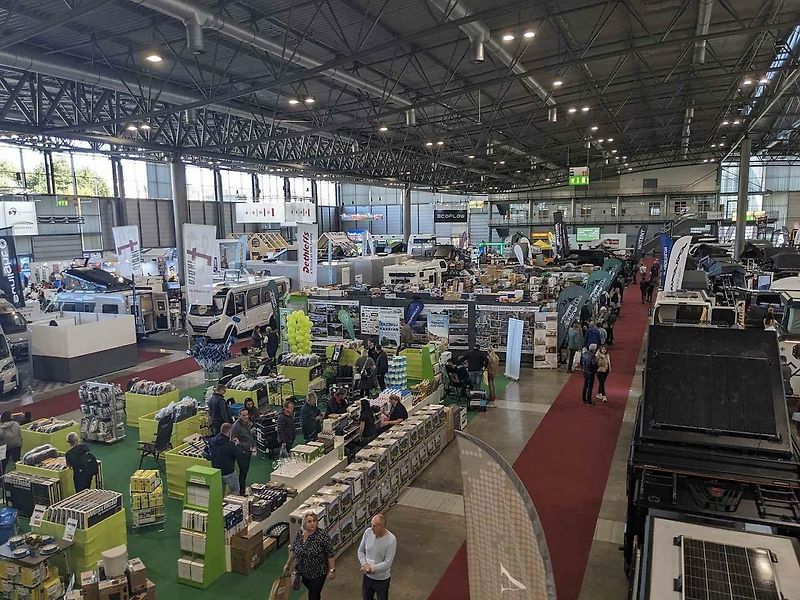 Na Caravaningu se představily expediční speciály, které zvládnou projet i Saharou