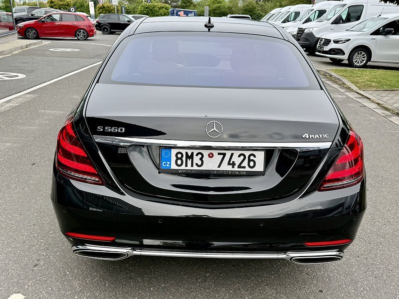 Mercedes-Benz Třídy S (2018) 560 4MATIC LONG - fotka 8 z 55