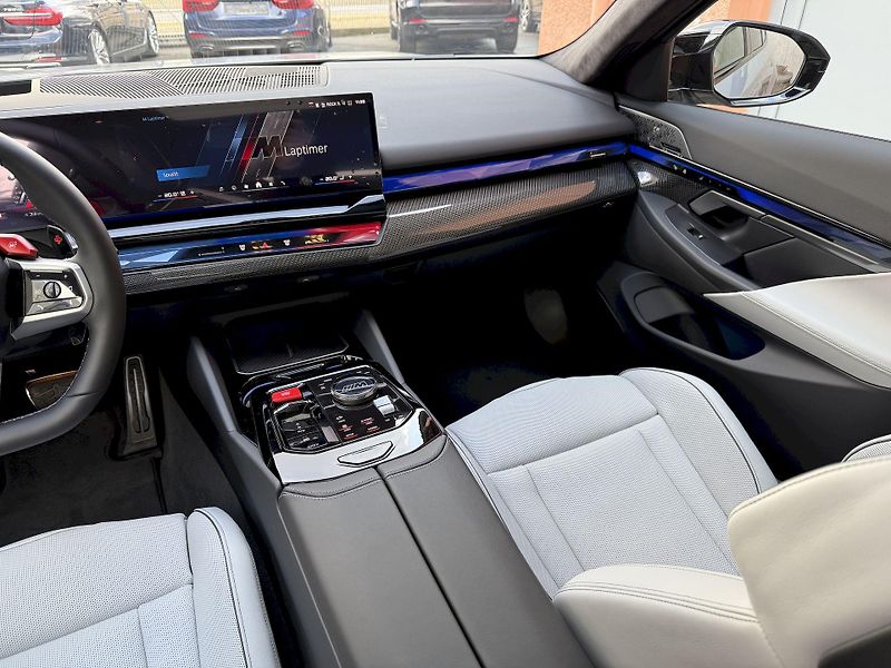 BMW M5 Touring Individual NEW Garance - fotka 19 z 55