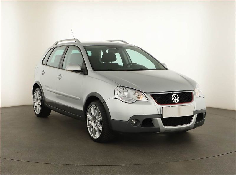 Volkswagen Polo (2008) Cross 1.4 TDI - fotka 1 z 12