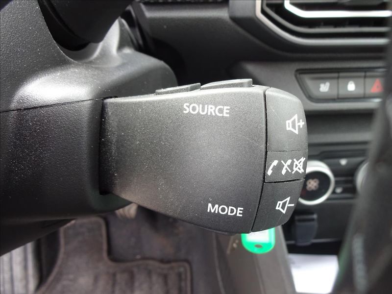 Dacia Sandero 1,0 TCe 67kW - fotka 43 z 50