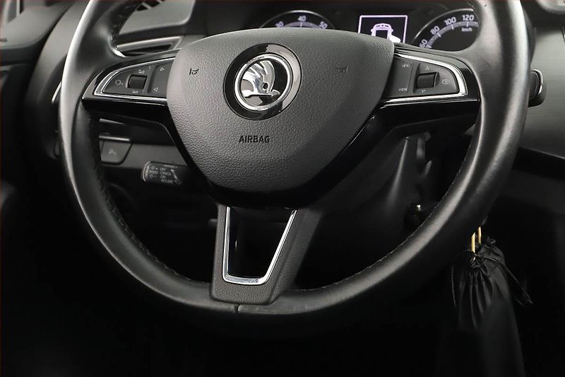 Škoda Fabia (2019) 1.0 TSI, Serv.kniha, Navi - fotka 13 z 17