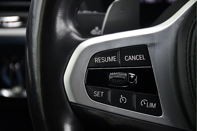 BMW X3 xDrive30d M-SPORT TAŽNÉ 1M ČR - fotka 23 z 43