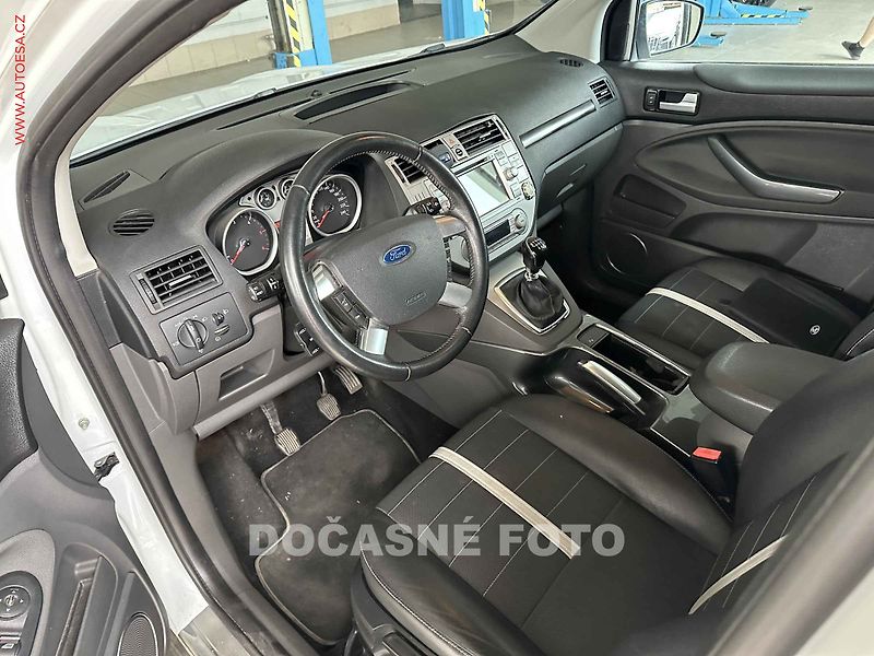 Ford Kuga (2009) 2.0 TDCi 4x4, ČR, AC, kamera - fotka 3 z 3