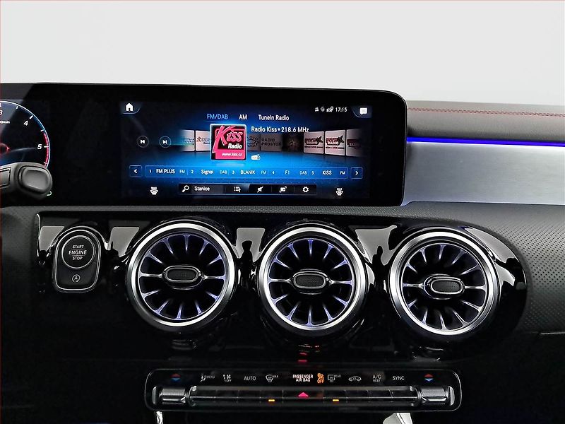 Mercedes-Benz CLA (2021) 220 d - fotka 12 z 23