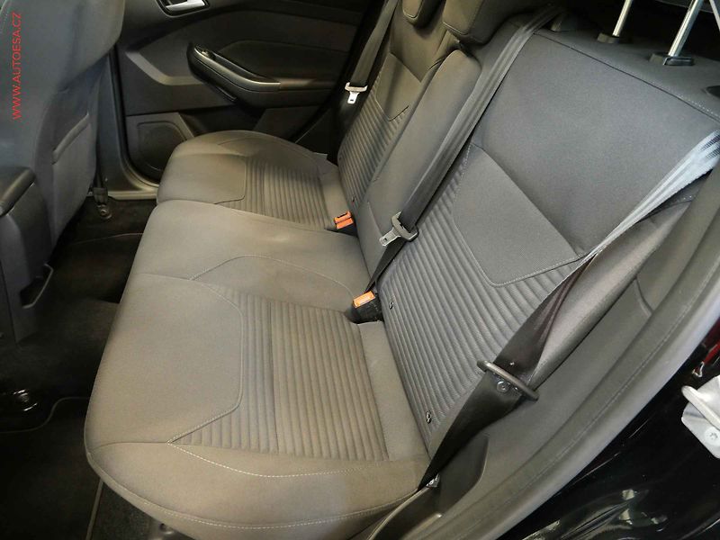 Ford Focus (2016) 1.5TDCi, 2.maj,ČR, Klima - fotka 11 z 21