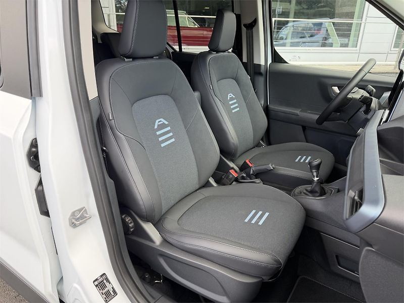 Ford Tourneo Courier (2026) Active, Tourneo, 1.0 EcoBoost - fotka 9 z 20