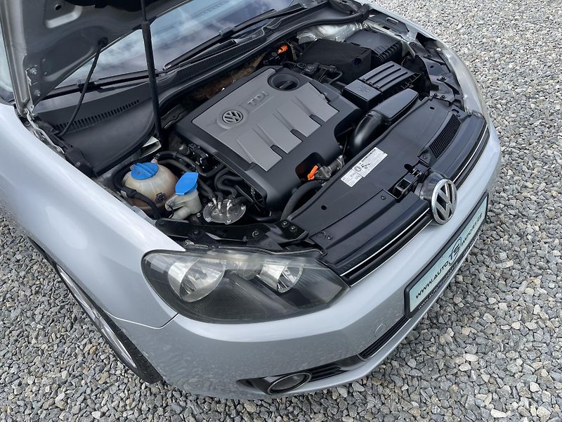 Volkswagen Golf 1.6TDi 105PS  6 HIGHLINE TOP!! - fotka 78 z 176