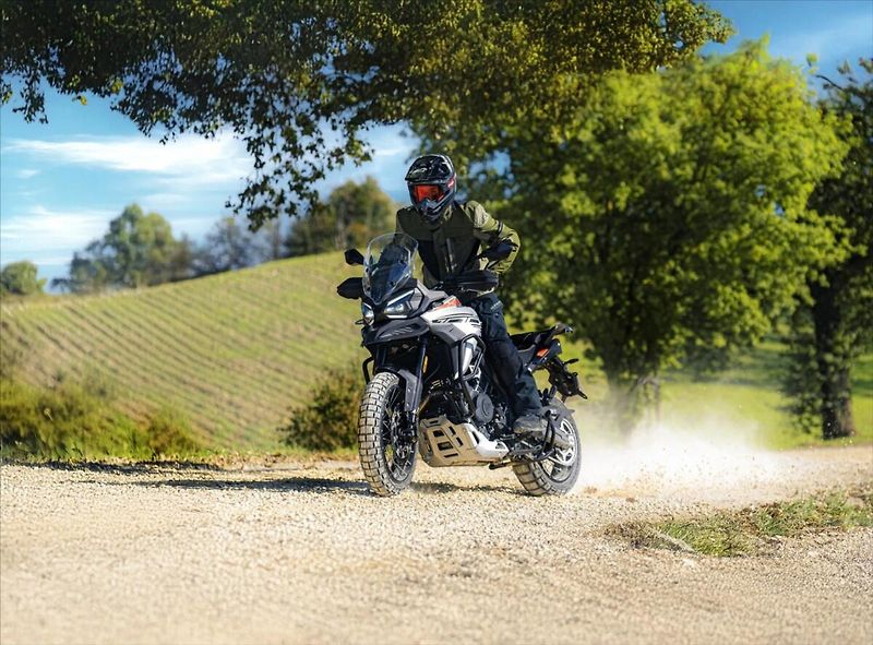 MBP T1002VX V-TWIN SKLADEM   1,0 - fotka 6 z 17