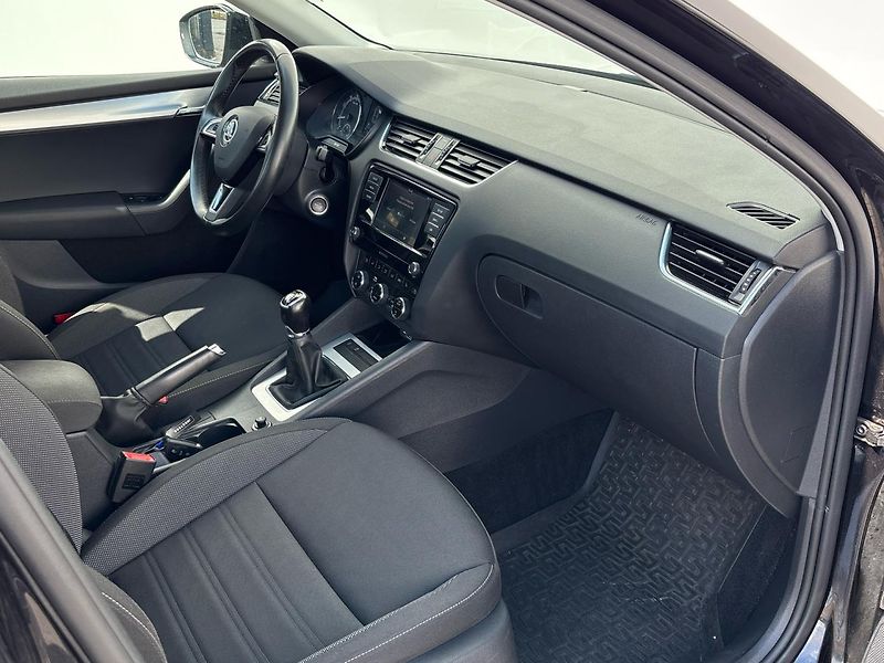 Škoda Octavia 1.4 TSI 110kW Trumf - fotka 9 z 26