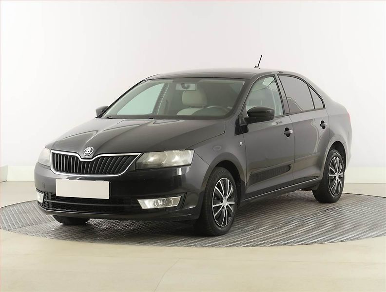 Škoda Rapid (2013) Ambition 1.6 TDI, Navi - fotka 2 z 17