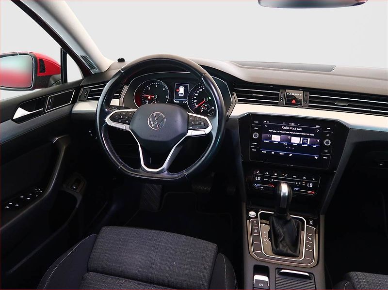 Volkswagen Passat (2021) 2.0 TDI, Automat, Serv.kniha - fotka 7 z 20