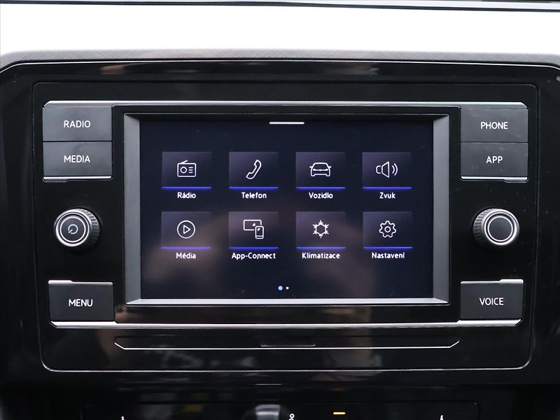 Volkswagen Passat 1,5 TSI 110kW DSG Business DPH - fotka 22 z 34